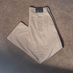 Levis 559 33x30 cream/tan